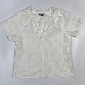 Flag & Anthem White Short Sleeve Vneck Blouse Size Small
